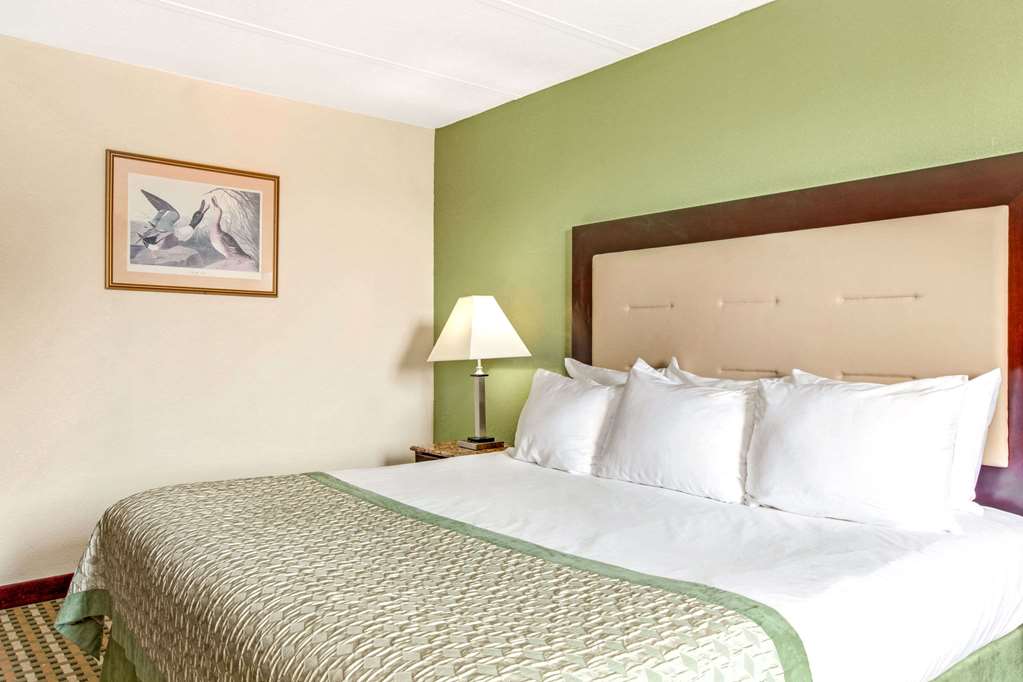 Ramada by Wyndham Bordentown