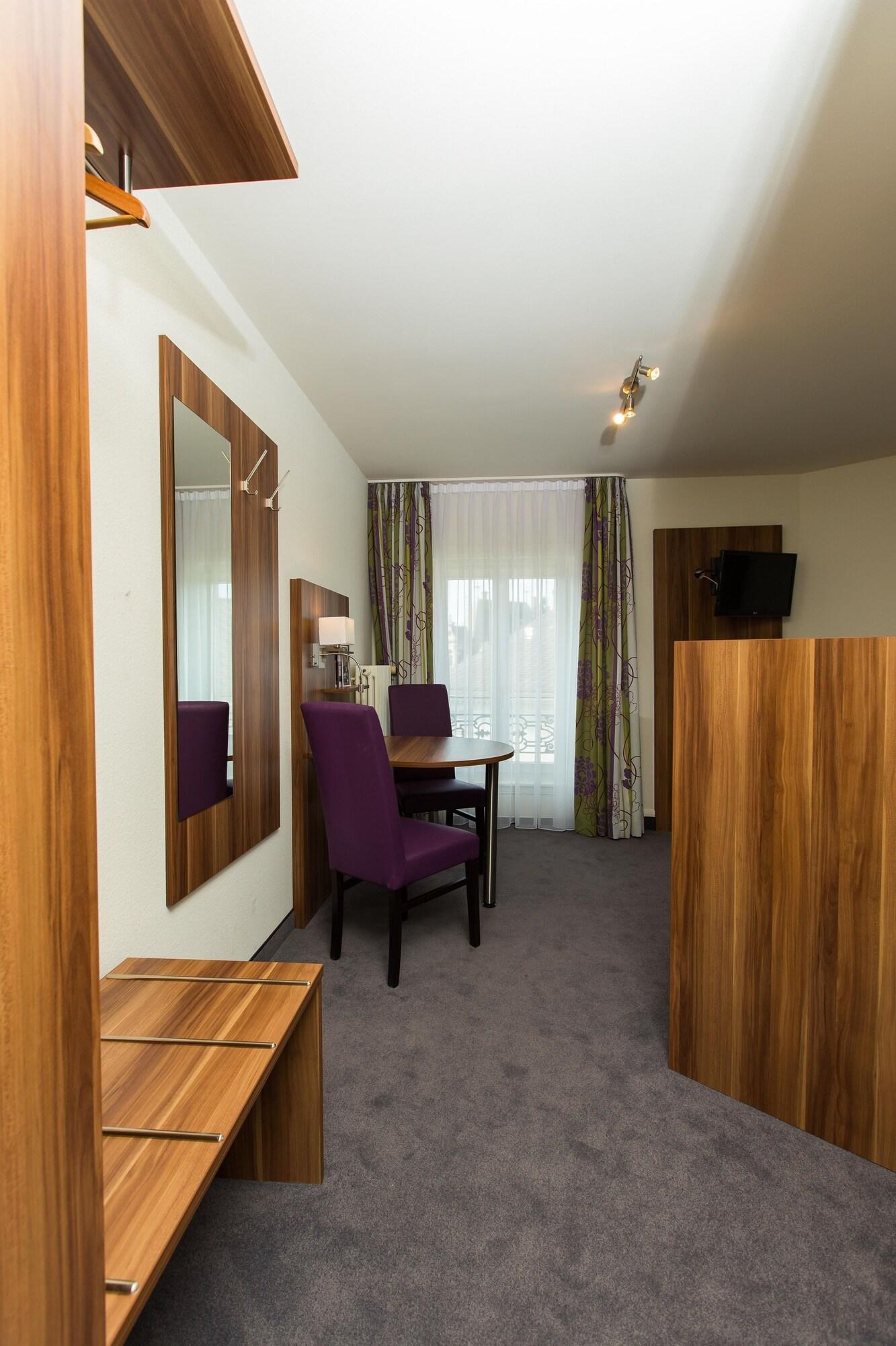 Hotel Resslirytti by null