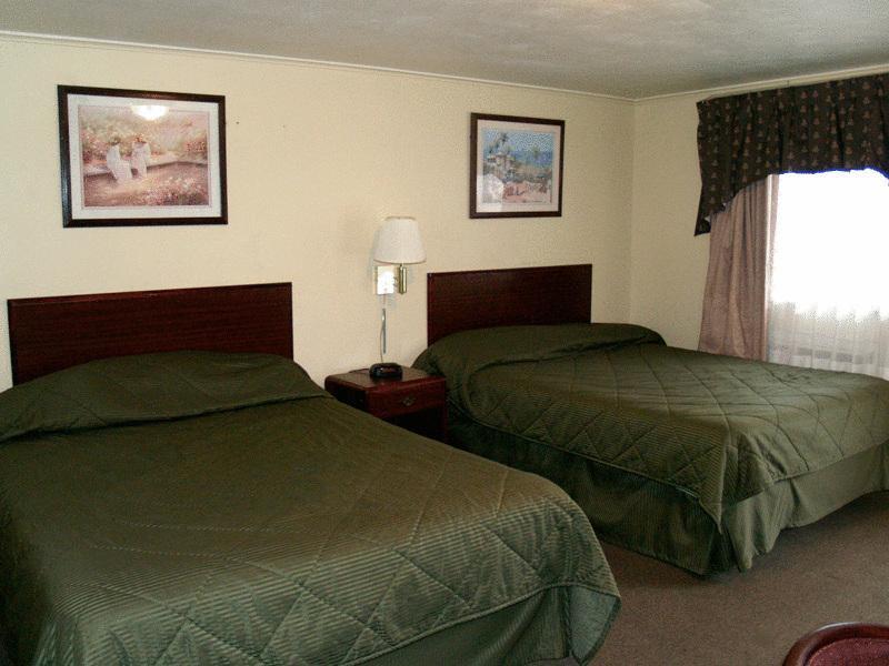 Boulevard Inn