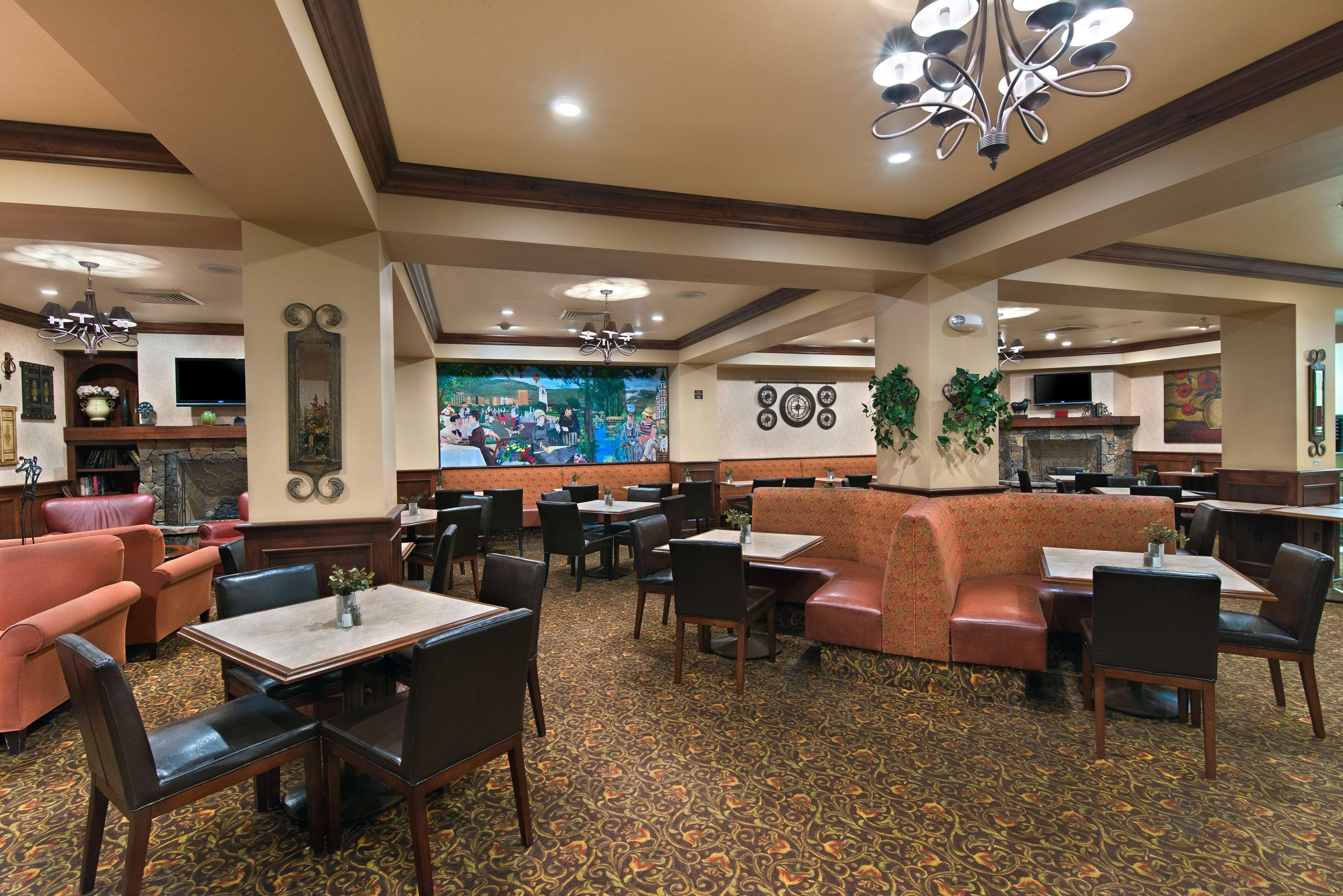 Oxford Suites Boise
