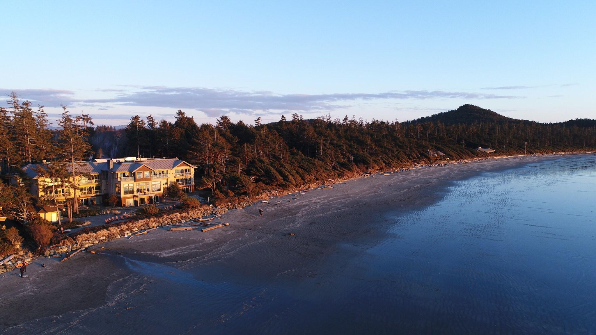 Long Beach Lodge Resort by null