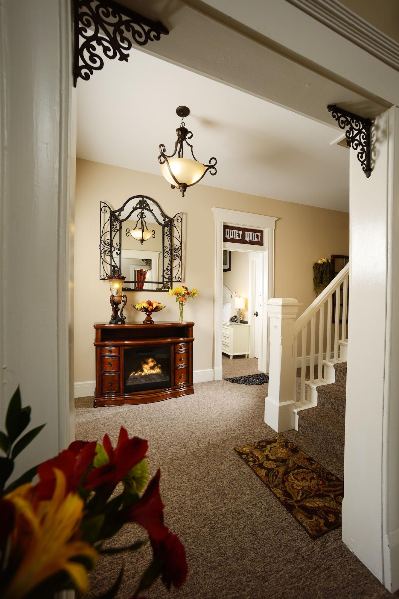 The Branson Hotel by null