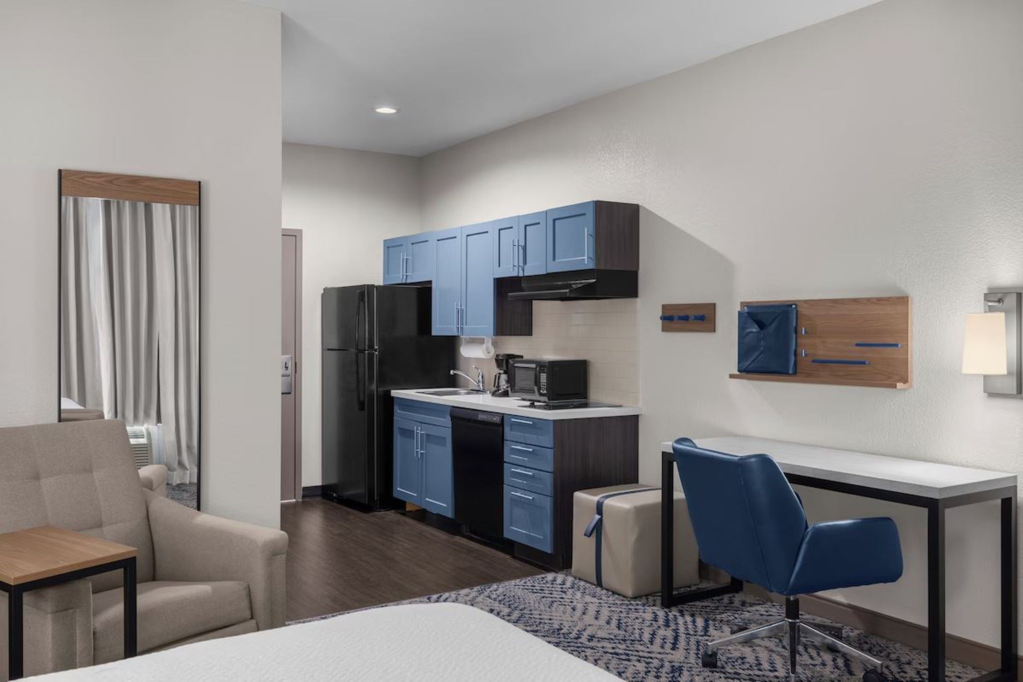 Candlewood Suites Alexandria, an IHG Hotel