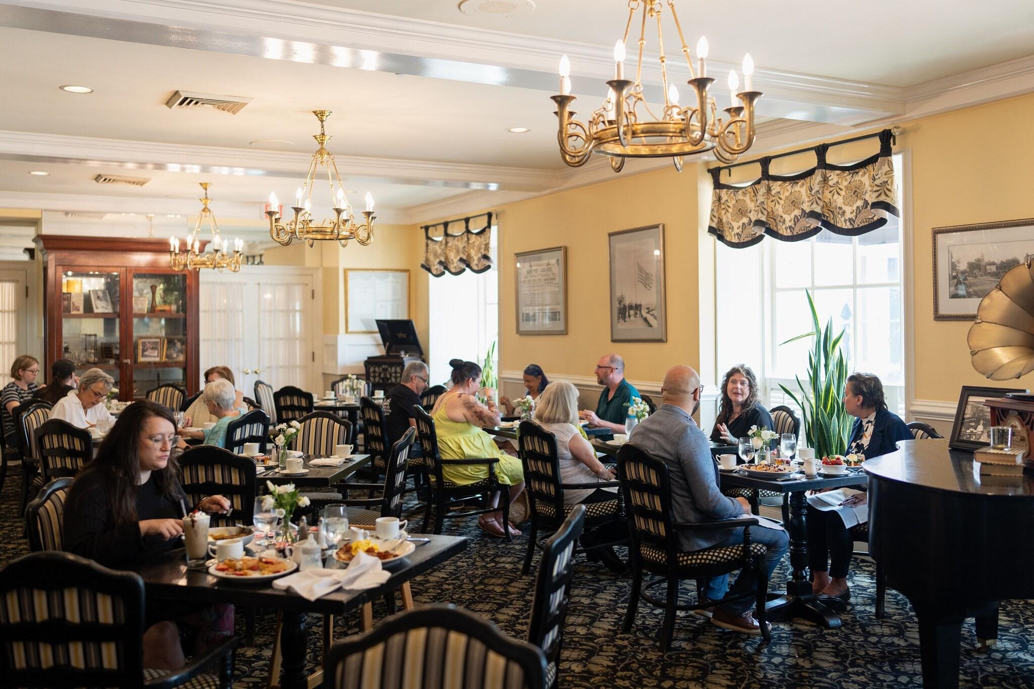 Hawthorne Hotel by null