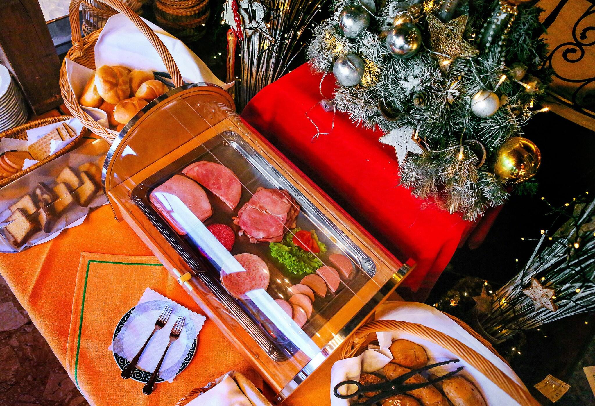 Hotel Vier Jahreszeiten by null