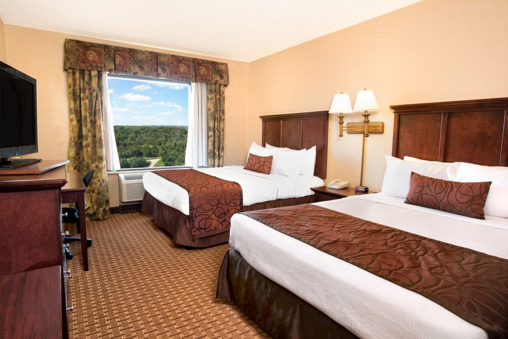 Grand Plaza Hotel, Trademark Collection by Wyndham