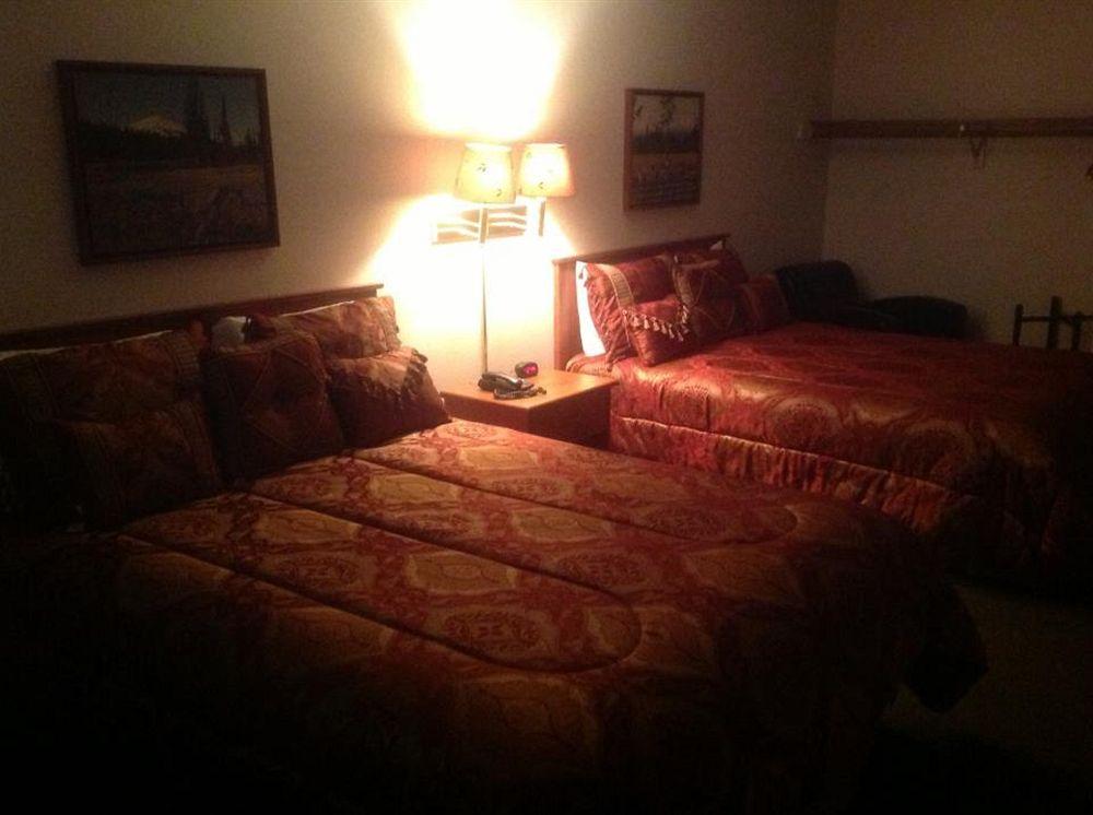 Motel West by null