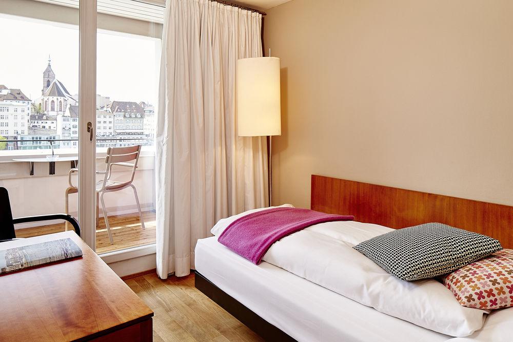 Hotel Krafft Basel by null