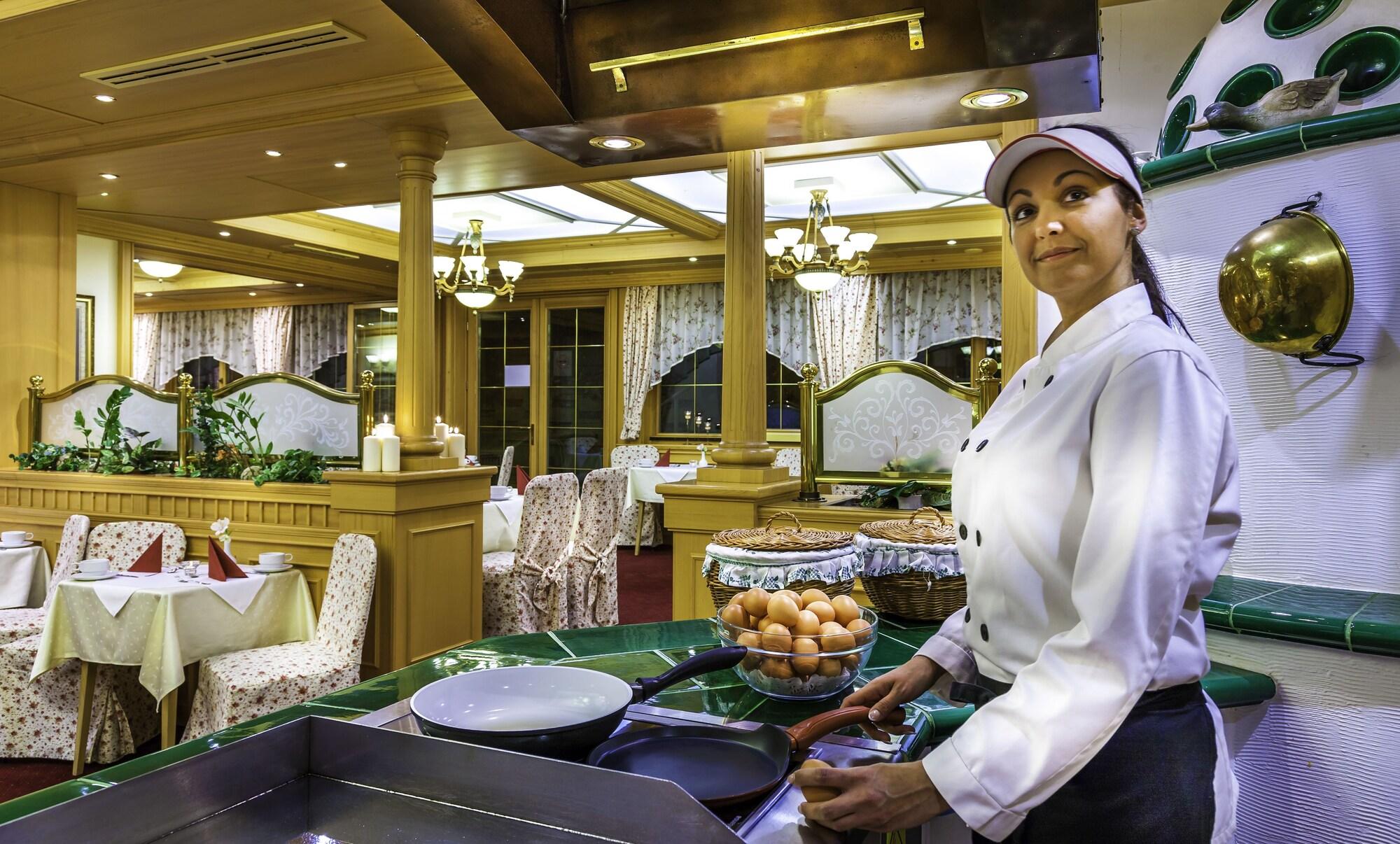 Villa Medici Hotel & Restaurant