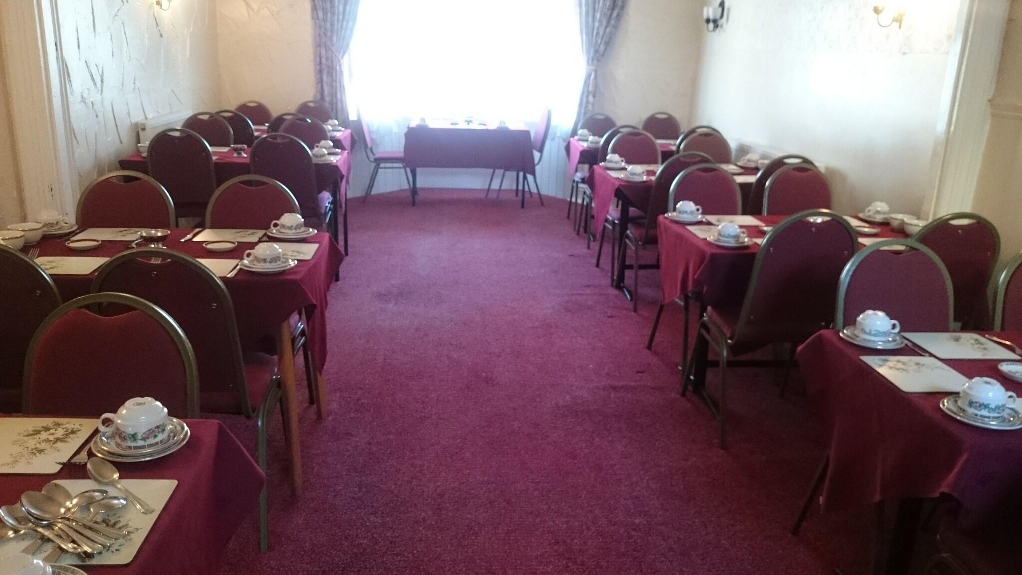 Highbank Hotel