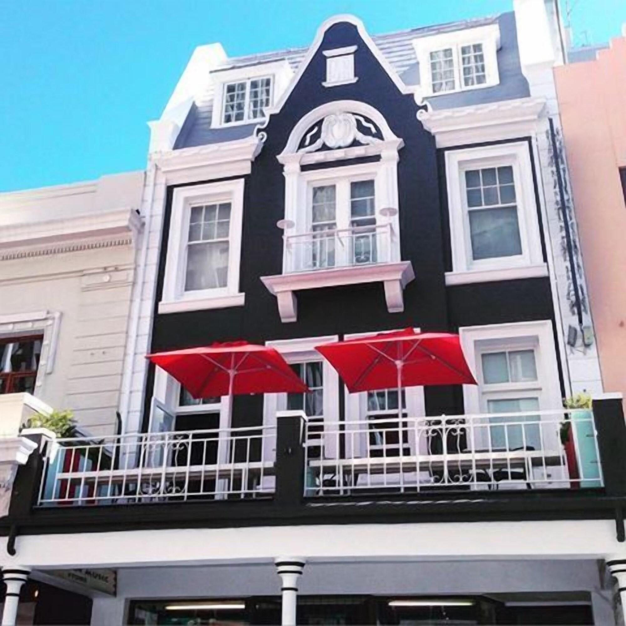 Daddy Long Legs Art Hotel by null