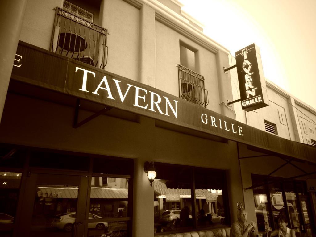 Tavern Hotel by null