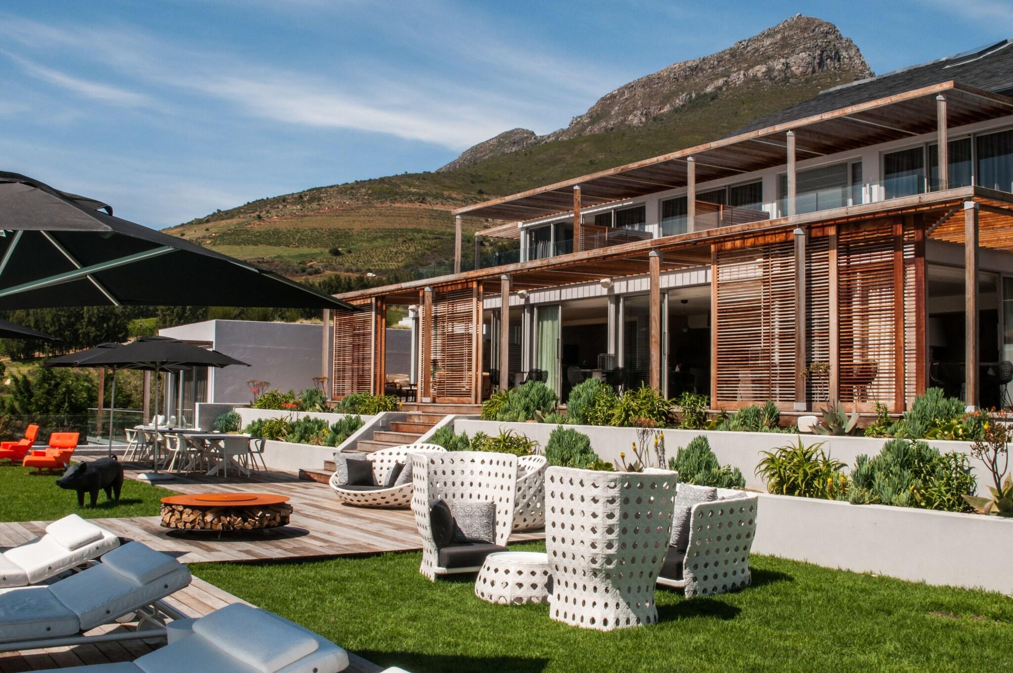 Clouds Estate by null