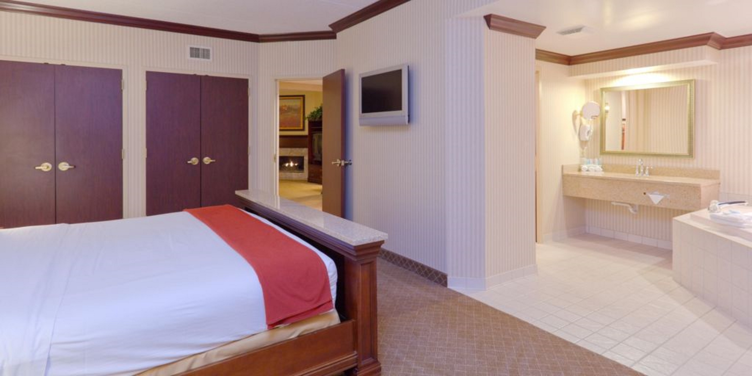 Lamalfa Centre Hotel And Suites