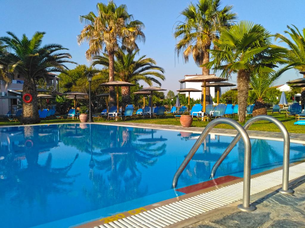 Elisabeth Apartments - photo