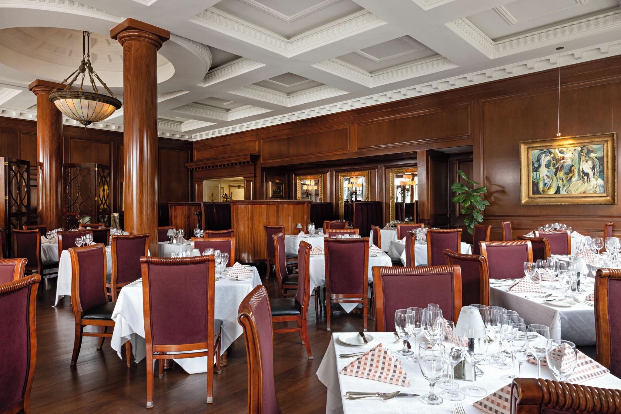 Market Pavilion Hotel by null