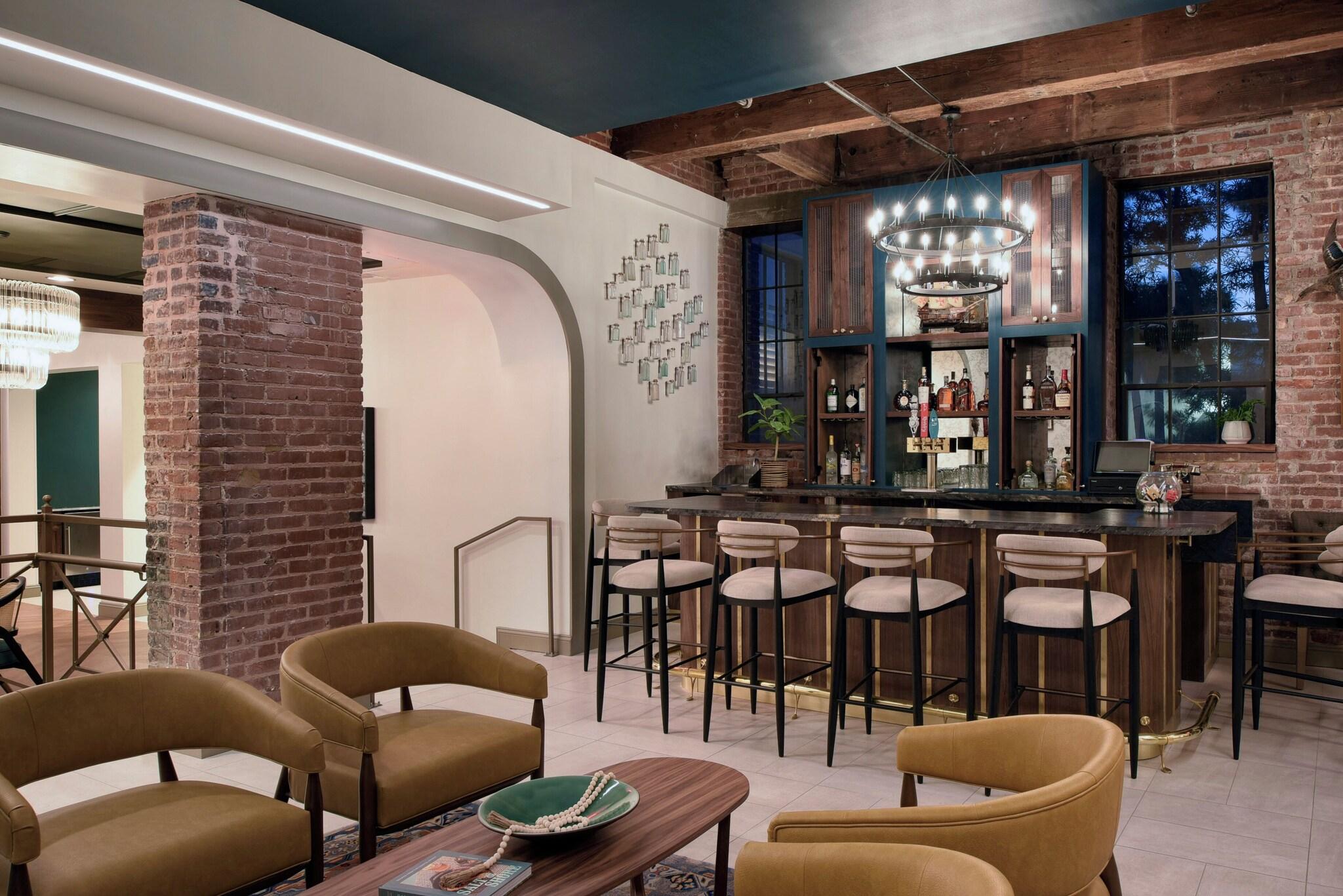 Ansonborough Inn