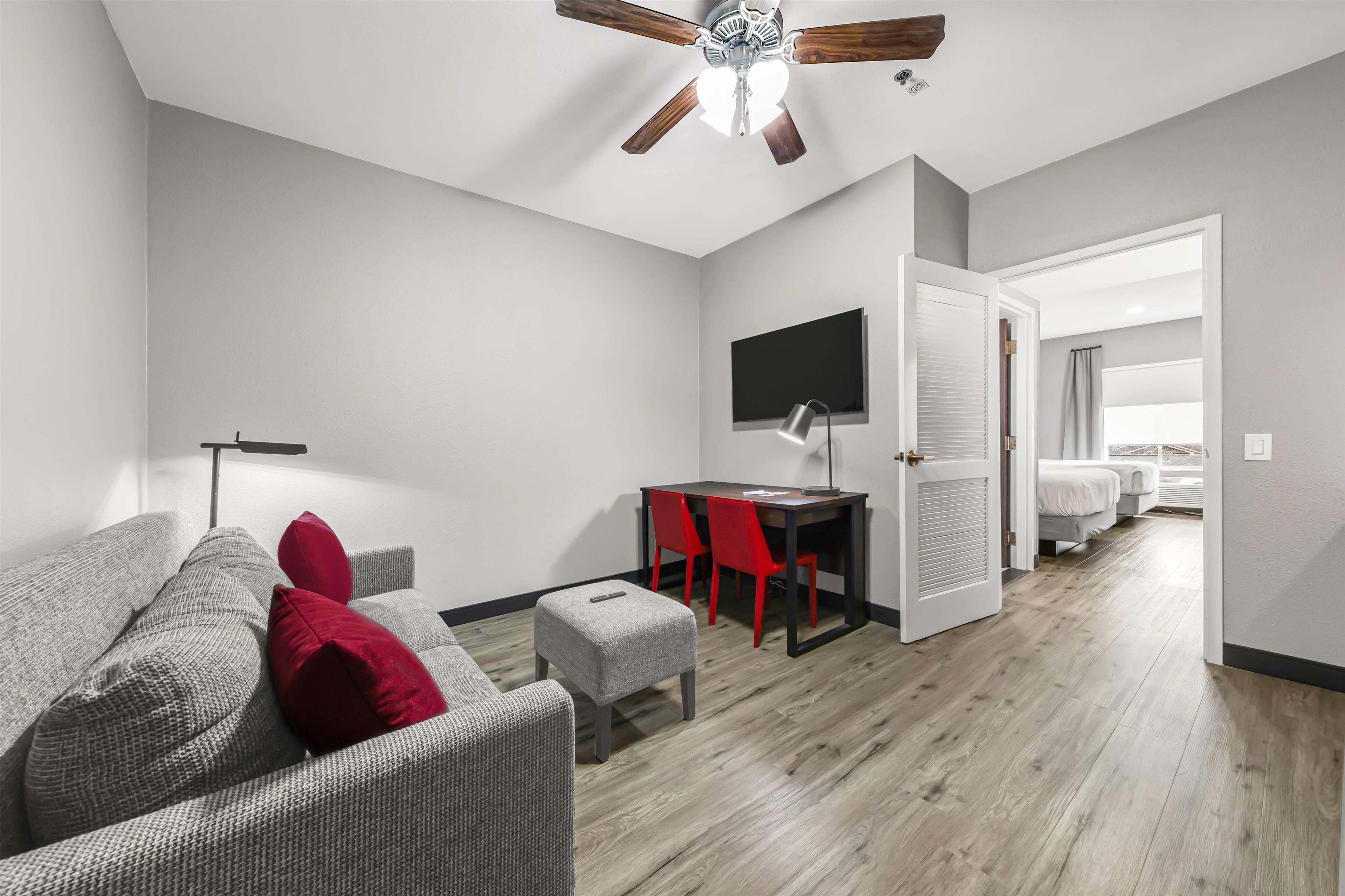 Hawthorn Extended Stay by Wyndham College Station