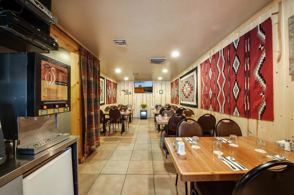 Big Horn Lodge by null