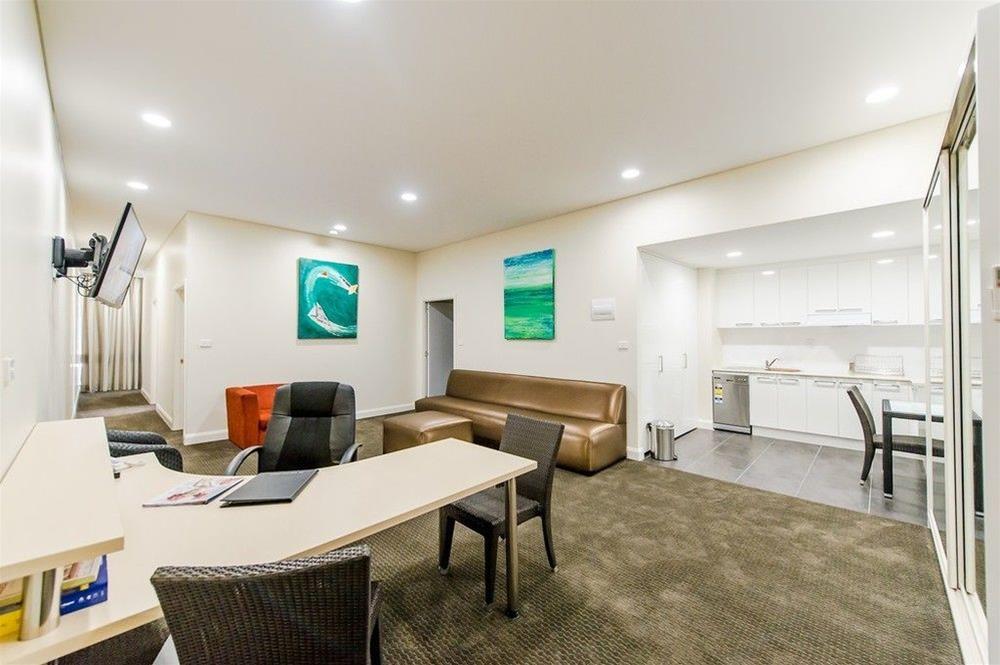 Belconnen Hotel & Serviced Apartments