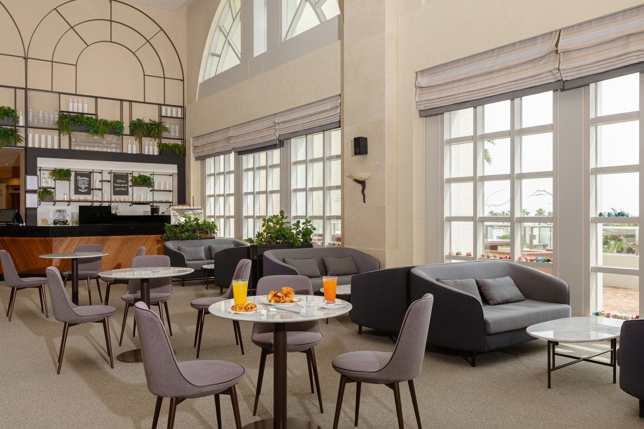 Shineville Luxury Resort