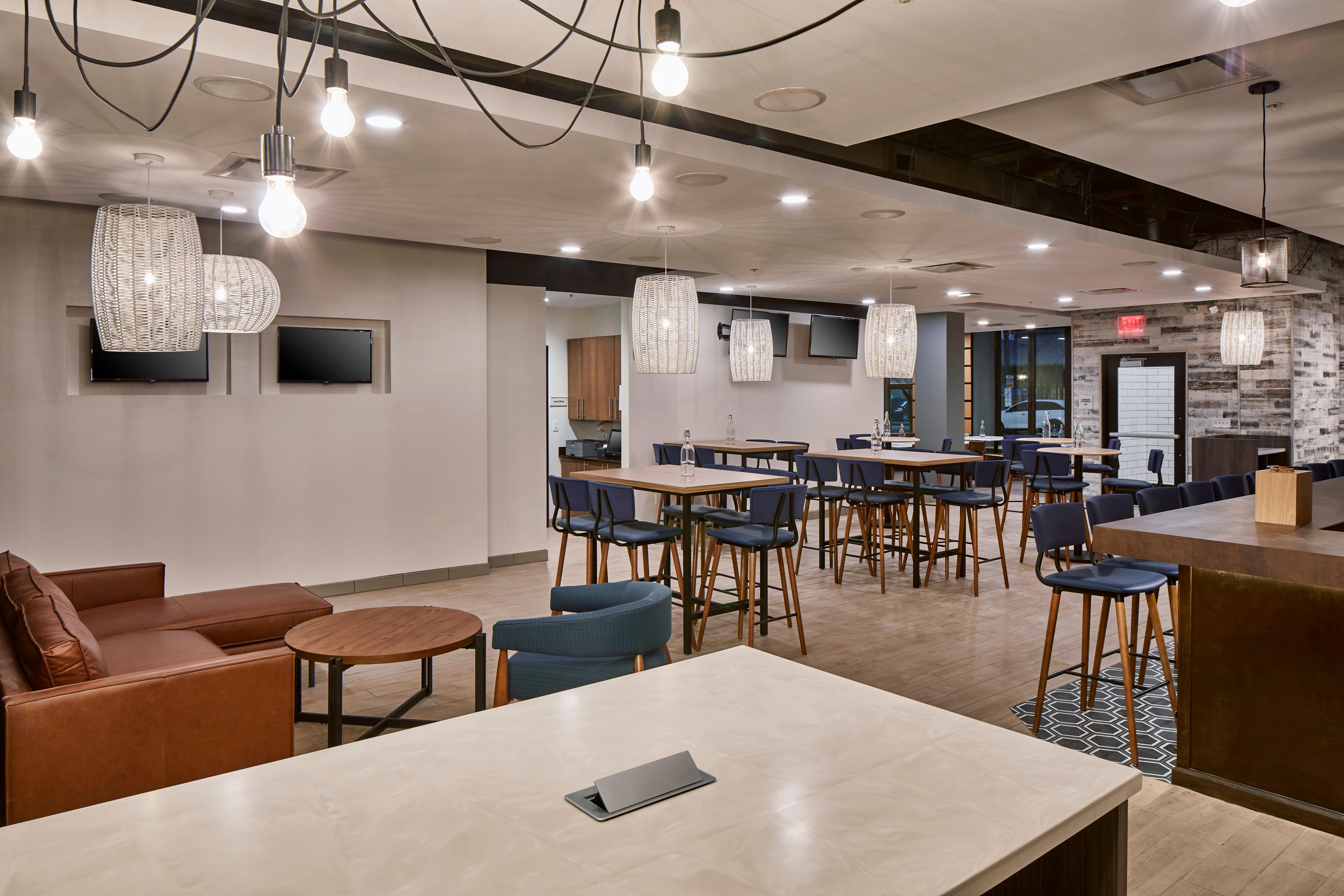 Hotel Indigo Cleveland Downtown by IHG