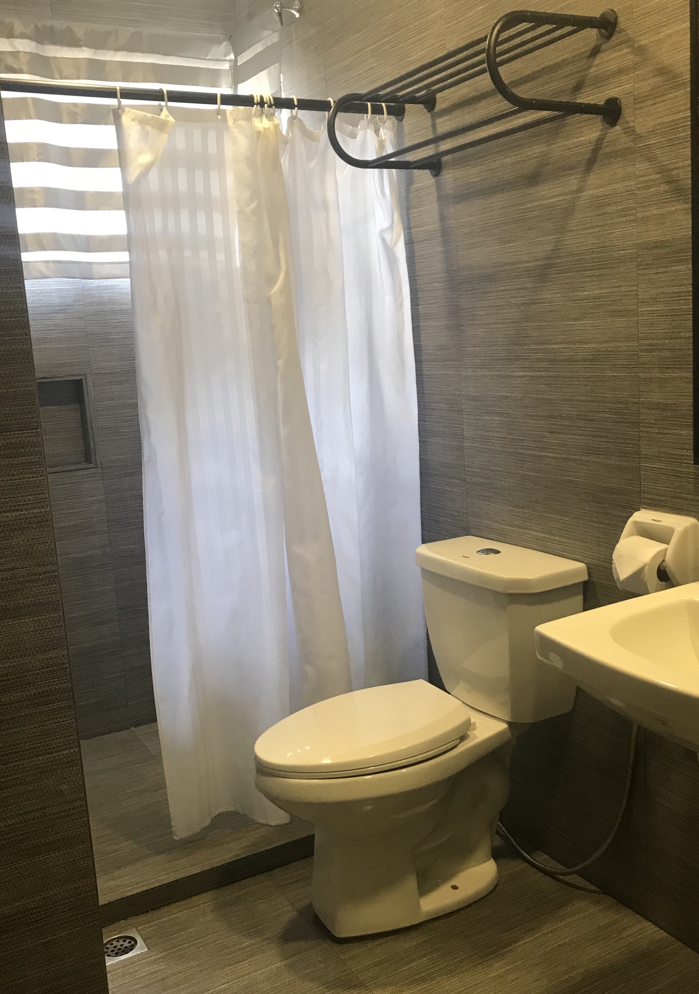 Cebu R Hotel by null