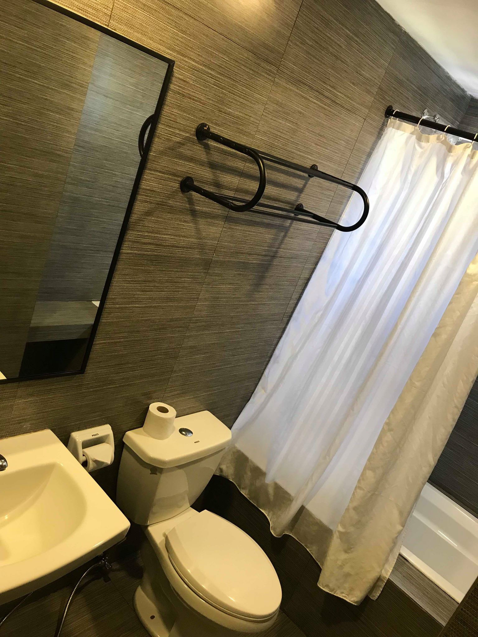Cebu R Hotel by null