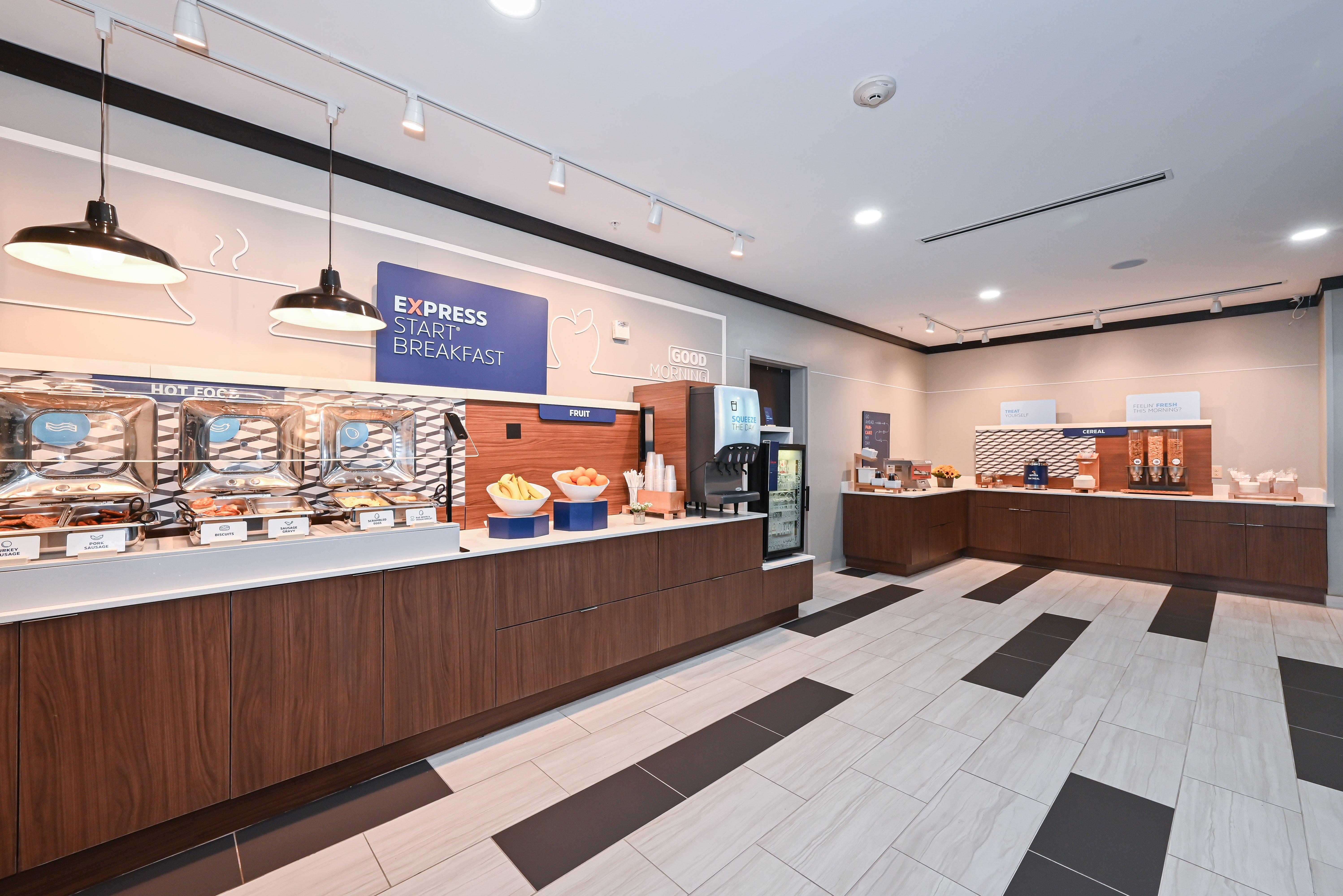 Holiday Inn Express Charlotte Southeast - Matthews