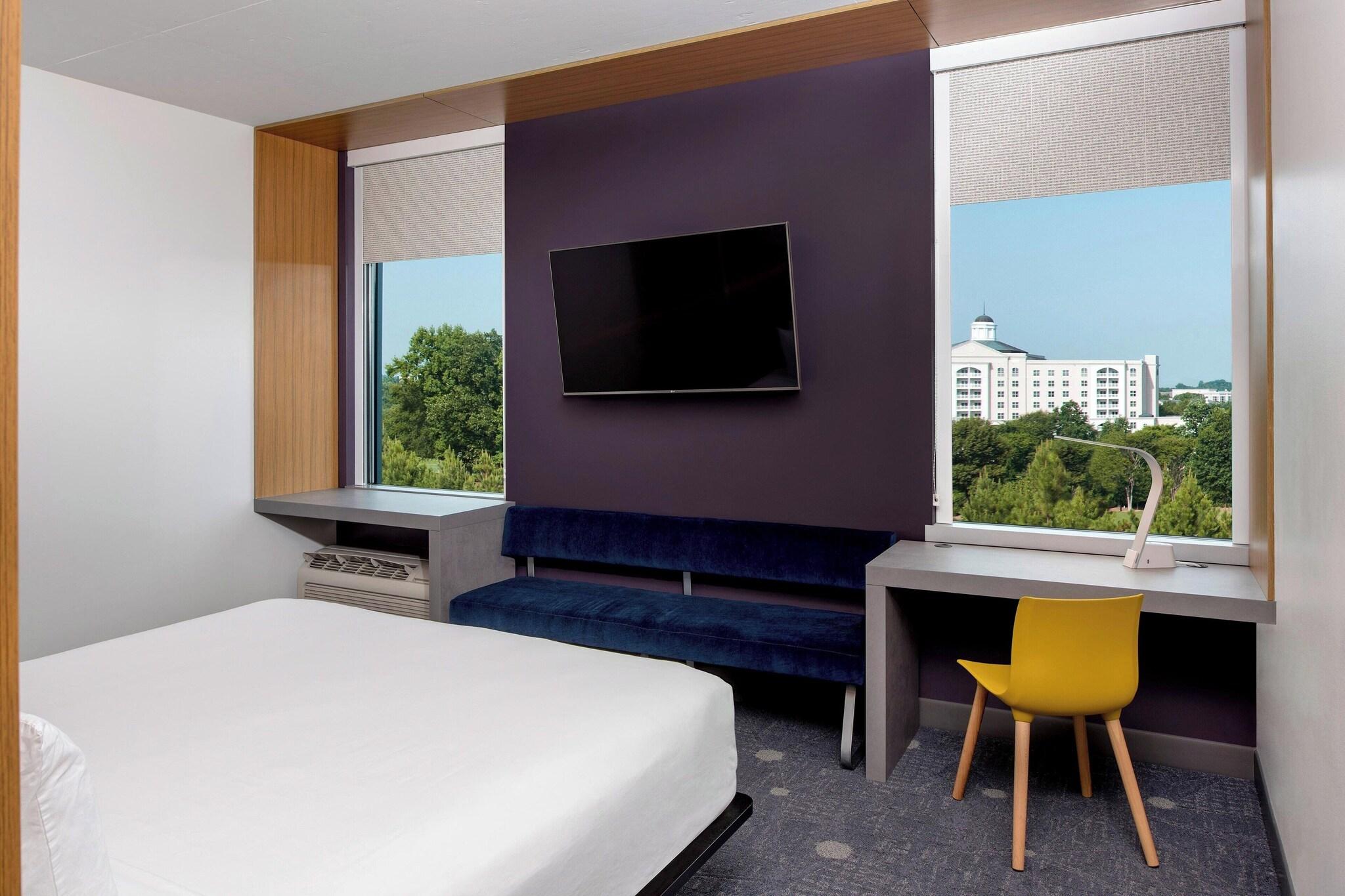 Aloft Charlotte Ballantyne