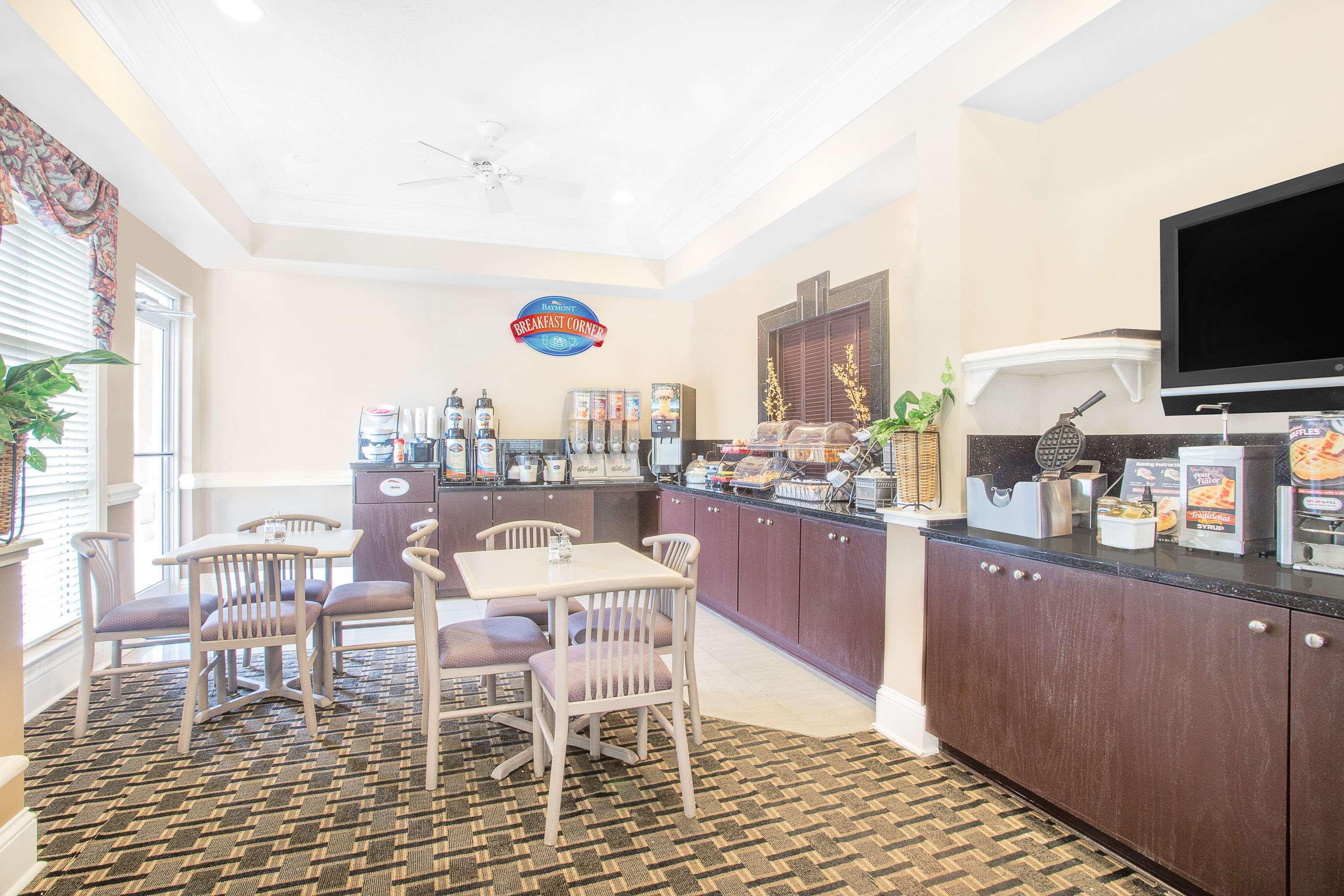 Baymont by Wyndham Crestview