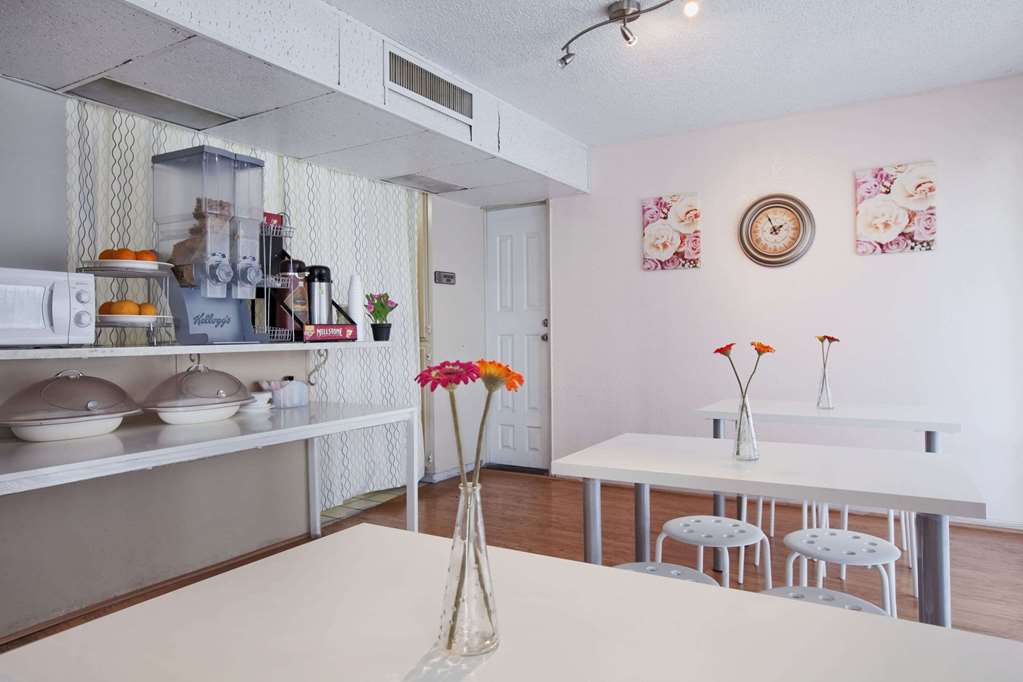 Studio 6 Suites Stockton, CA – Waterfront