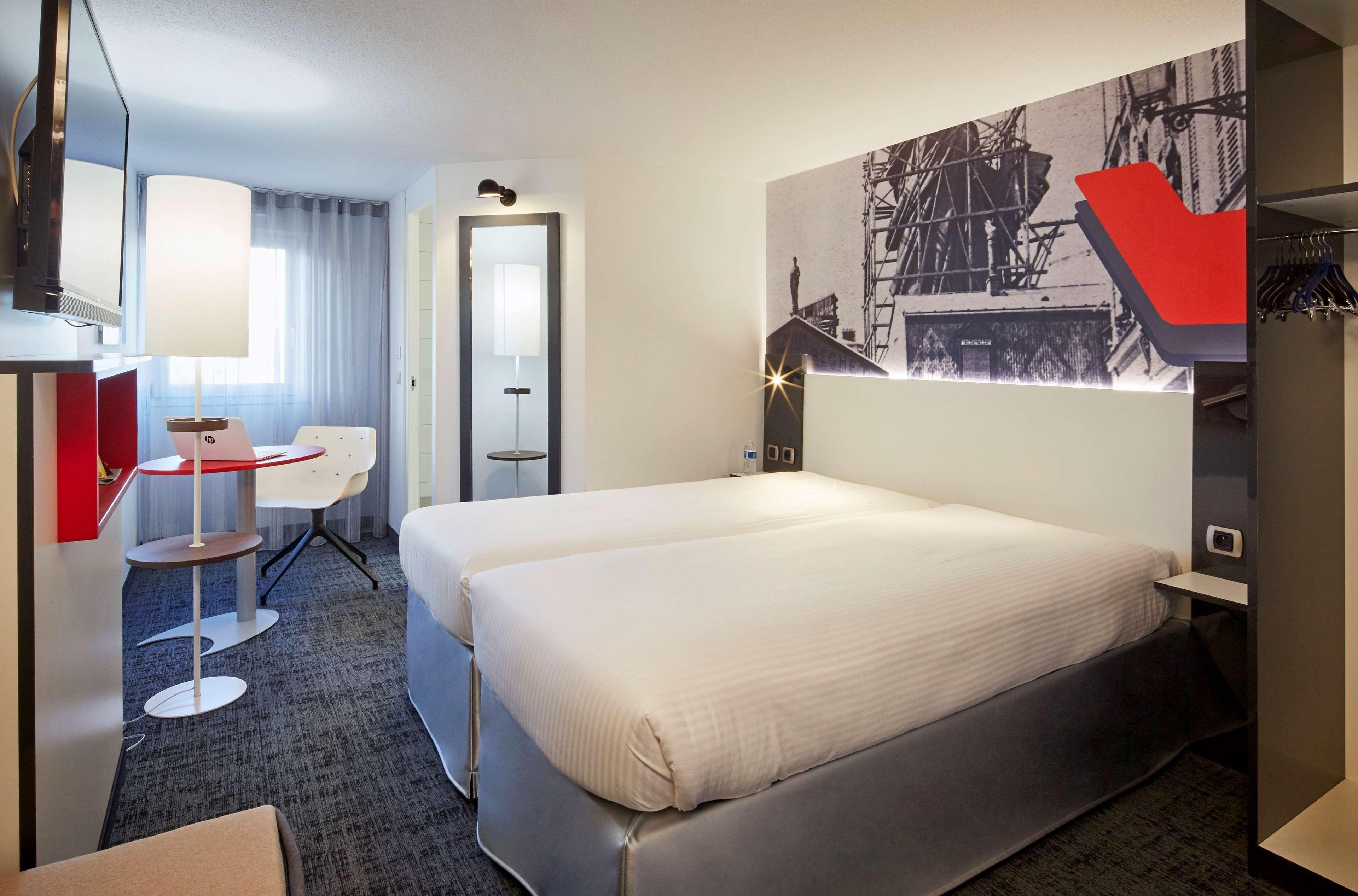 Chambre avec 2 lits