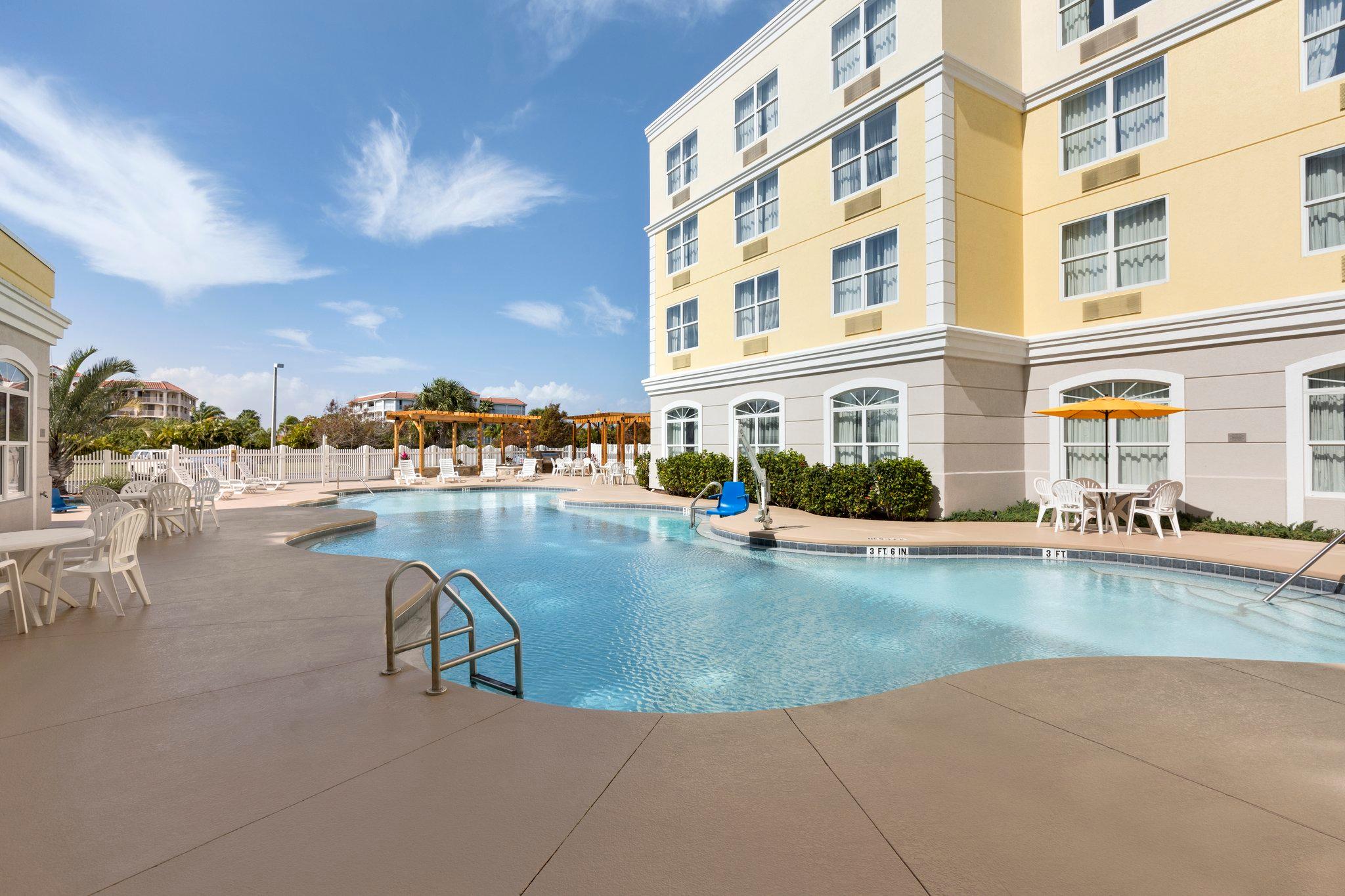 Country Inn & Suites by Radisson, Port Canaveral, FL image