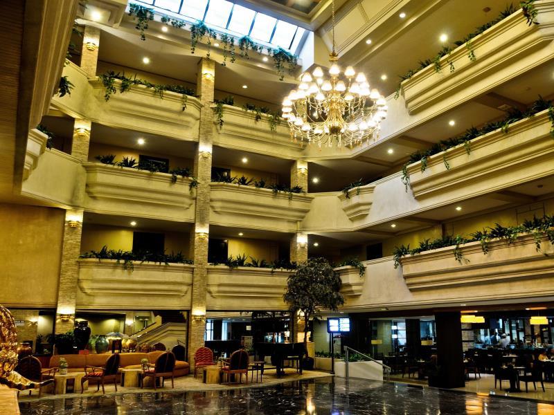 L'Fisher Hotel