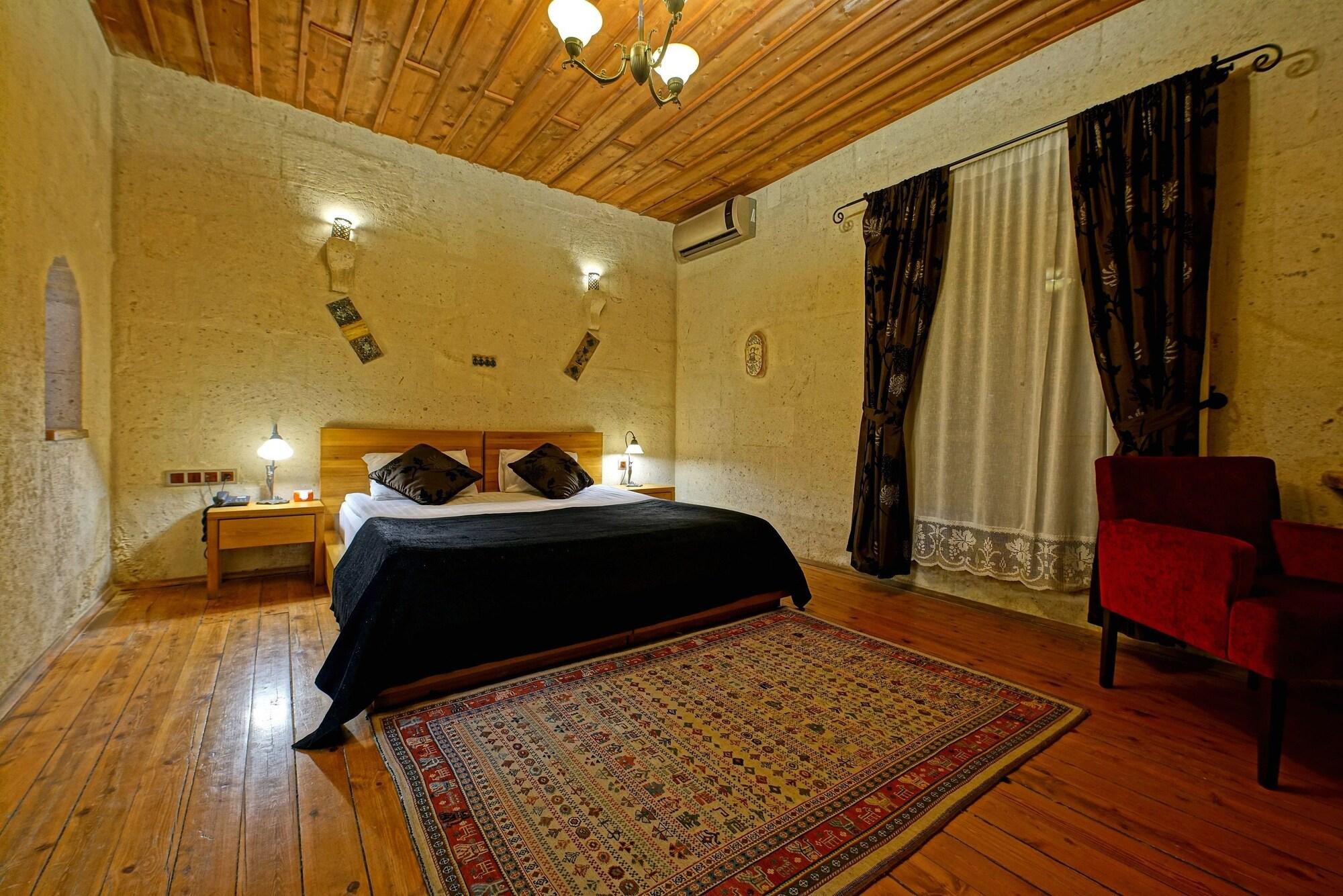 Sira Hotel