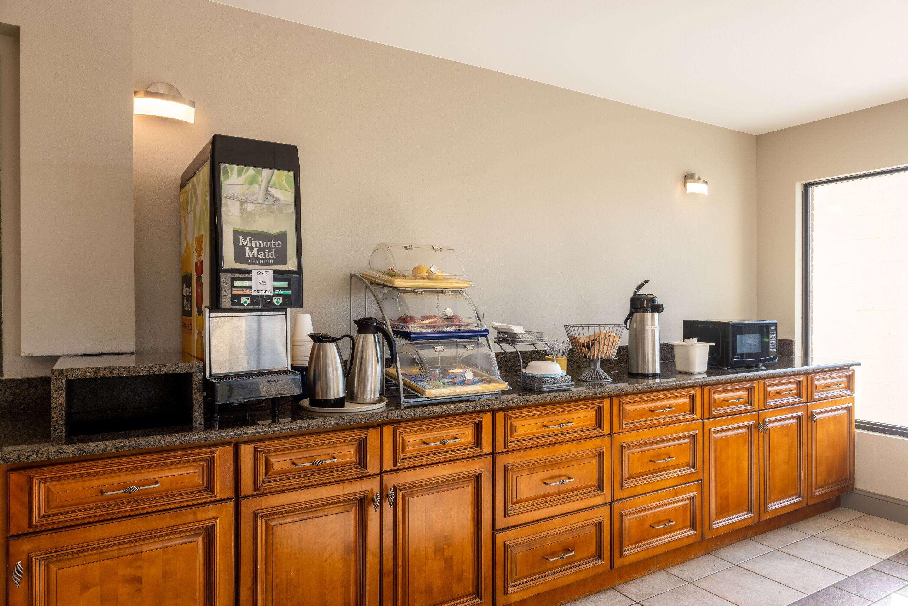 Days Inn by Wyndham Mooresville Lake Norman