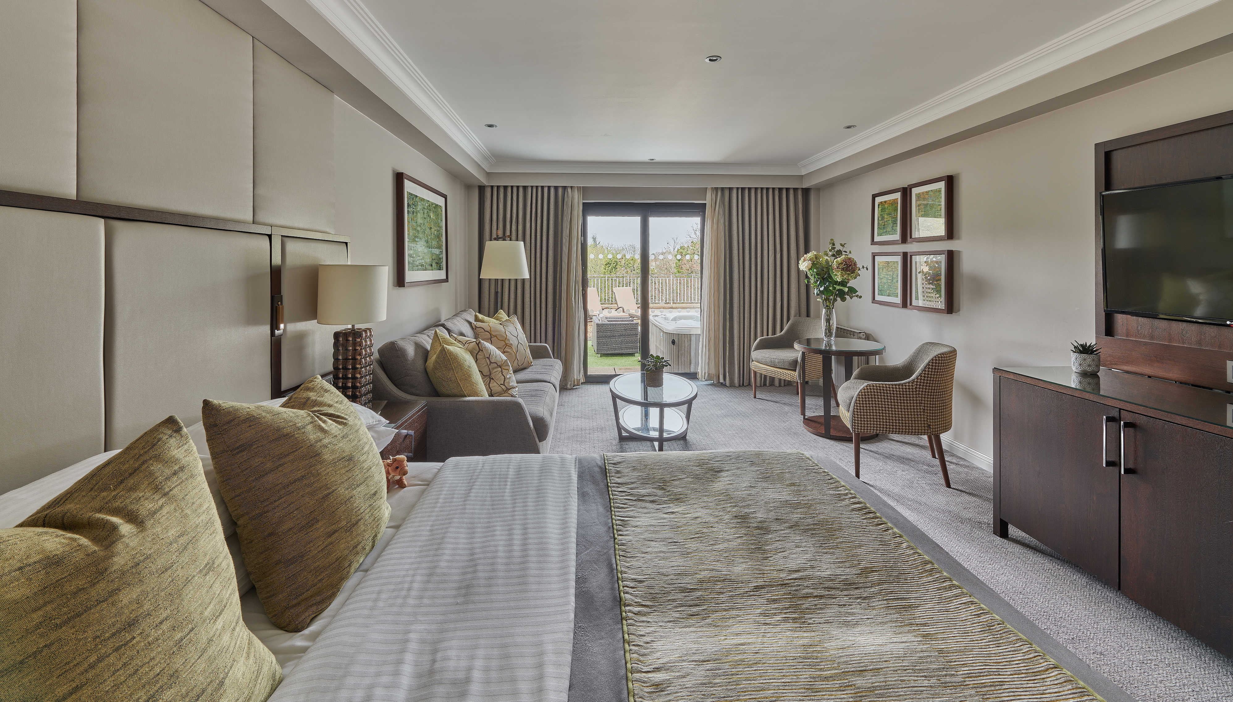 Suite, superior, junior, lake view