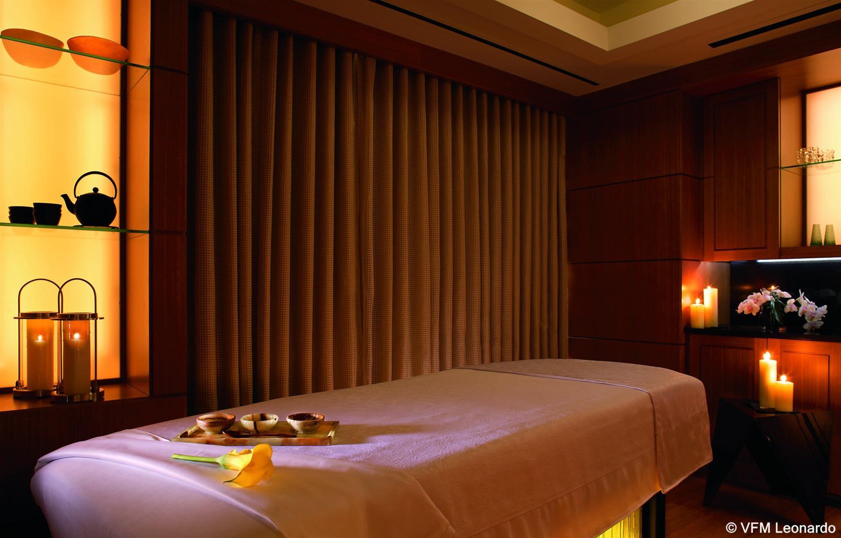 The Ritz-Carlton, Charlotte by null