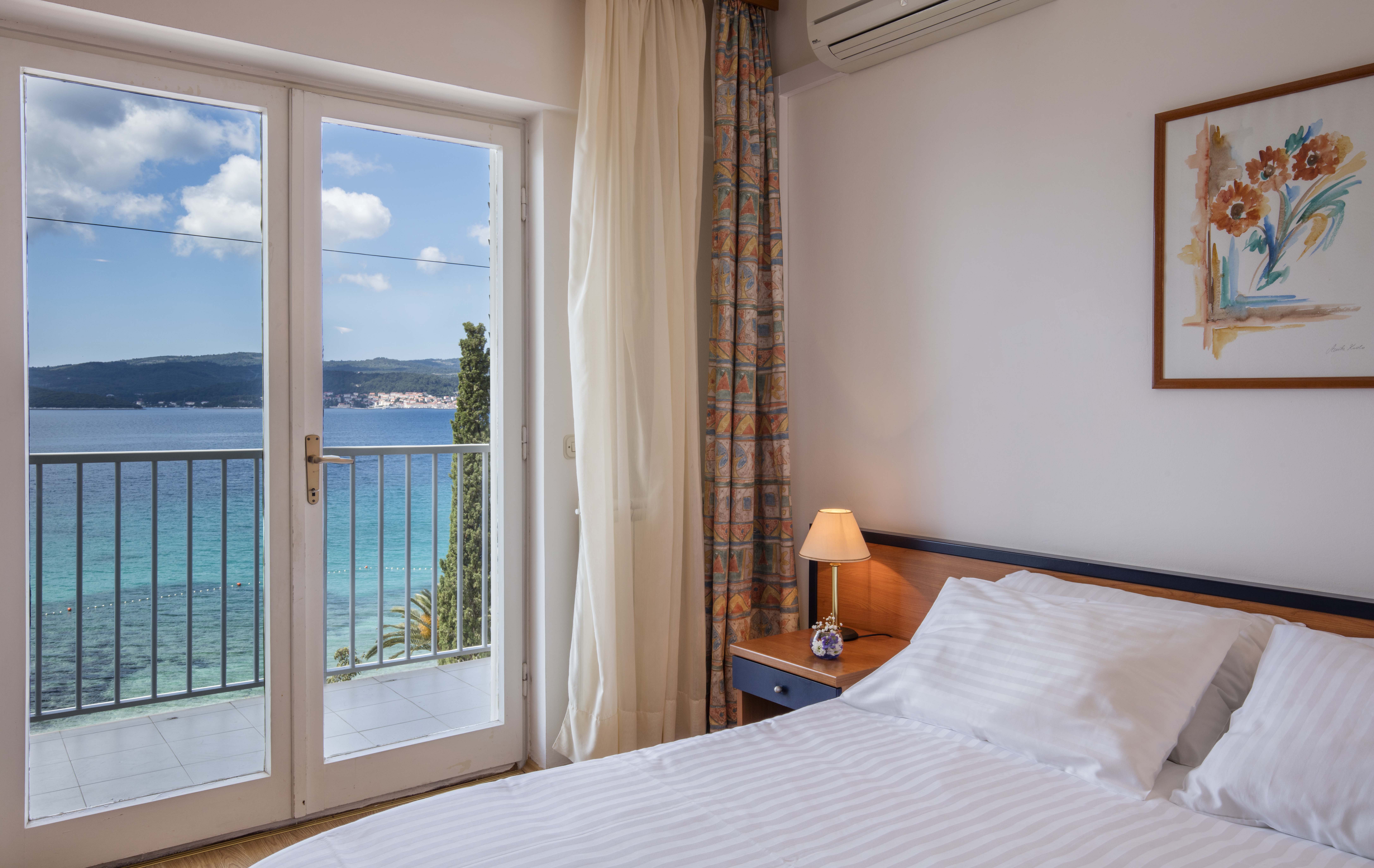 Double room, superior, sea view, balcony