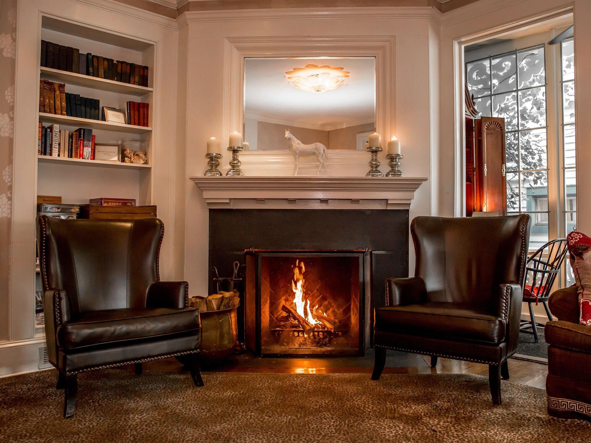 Virginia Hotel & Cottages by null