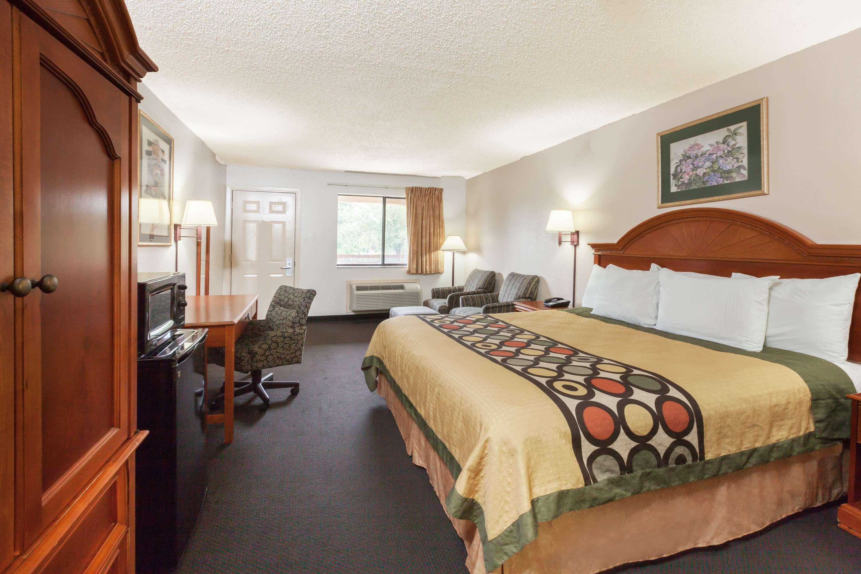Highland Inn