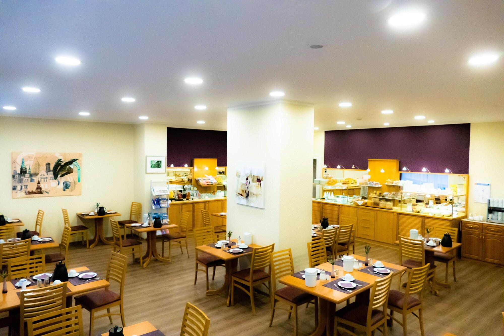 City Partner Central Hotel