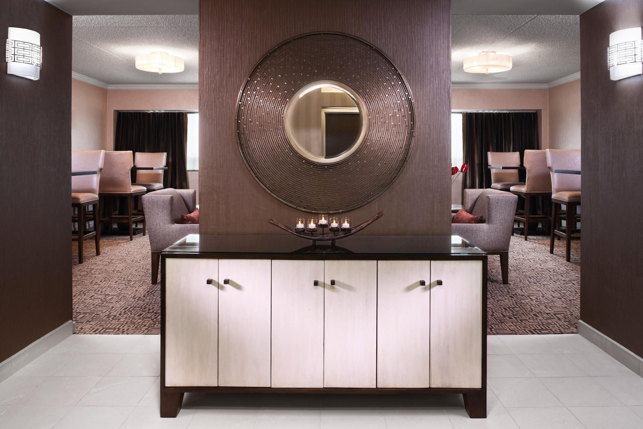 Sheraton Detroit Metro Airport Hotel