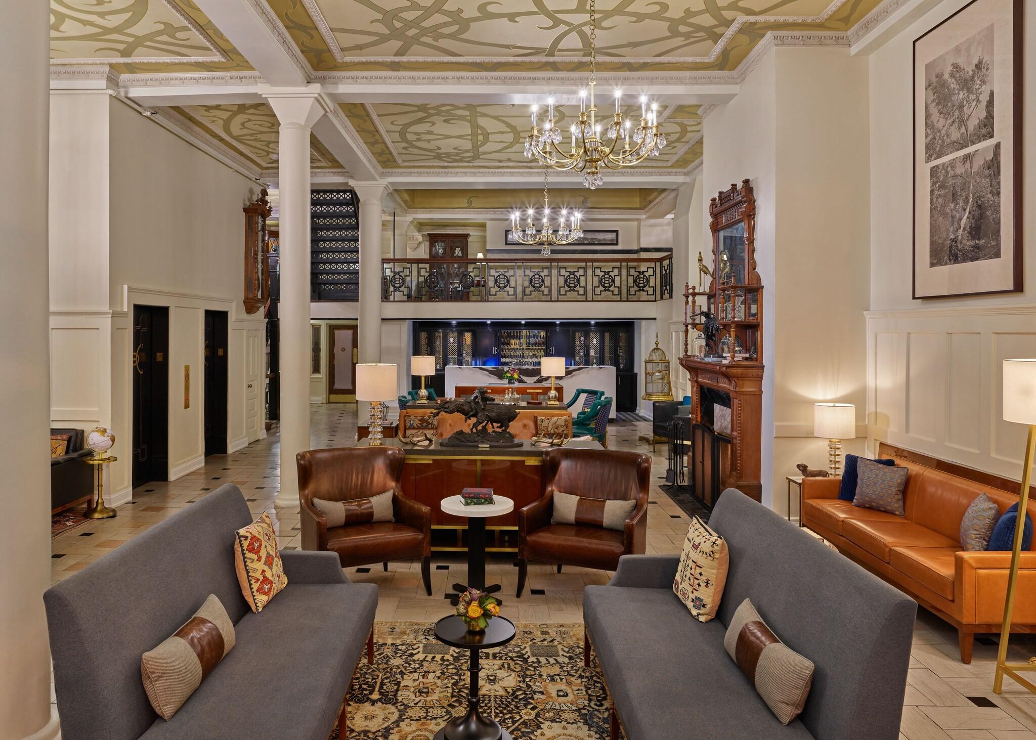 The Oxford Hotel by null