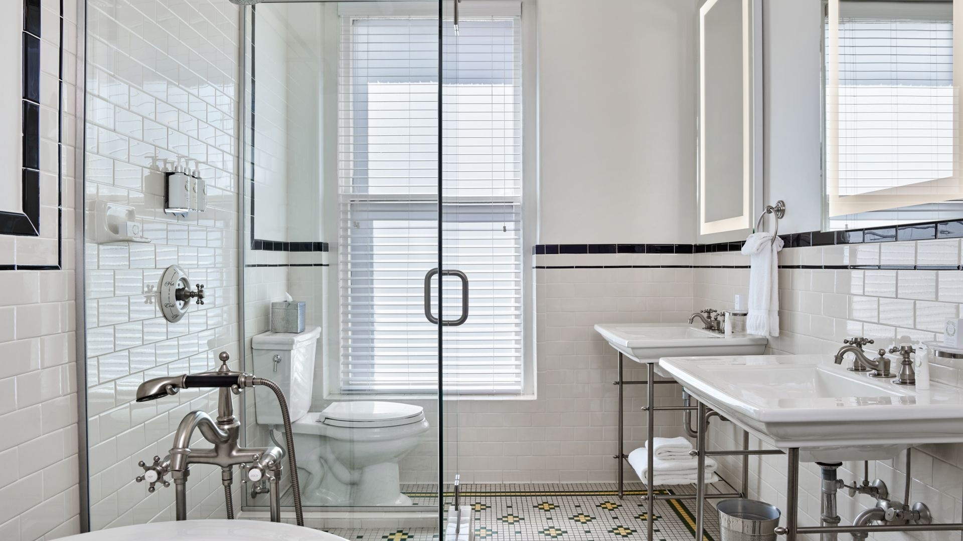 The Oxford Hotel by null