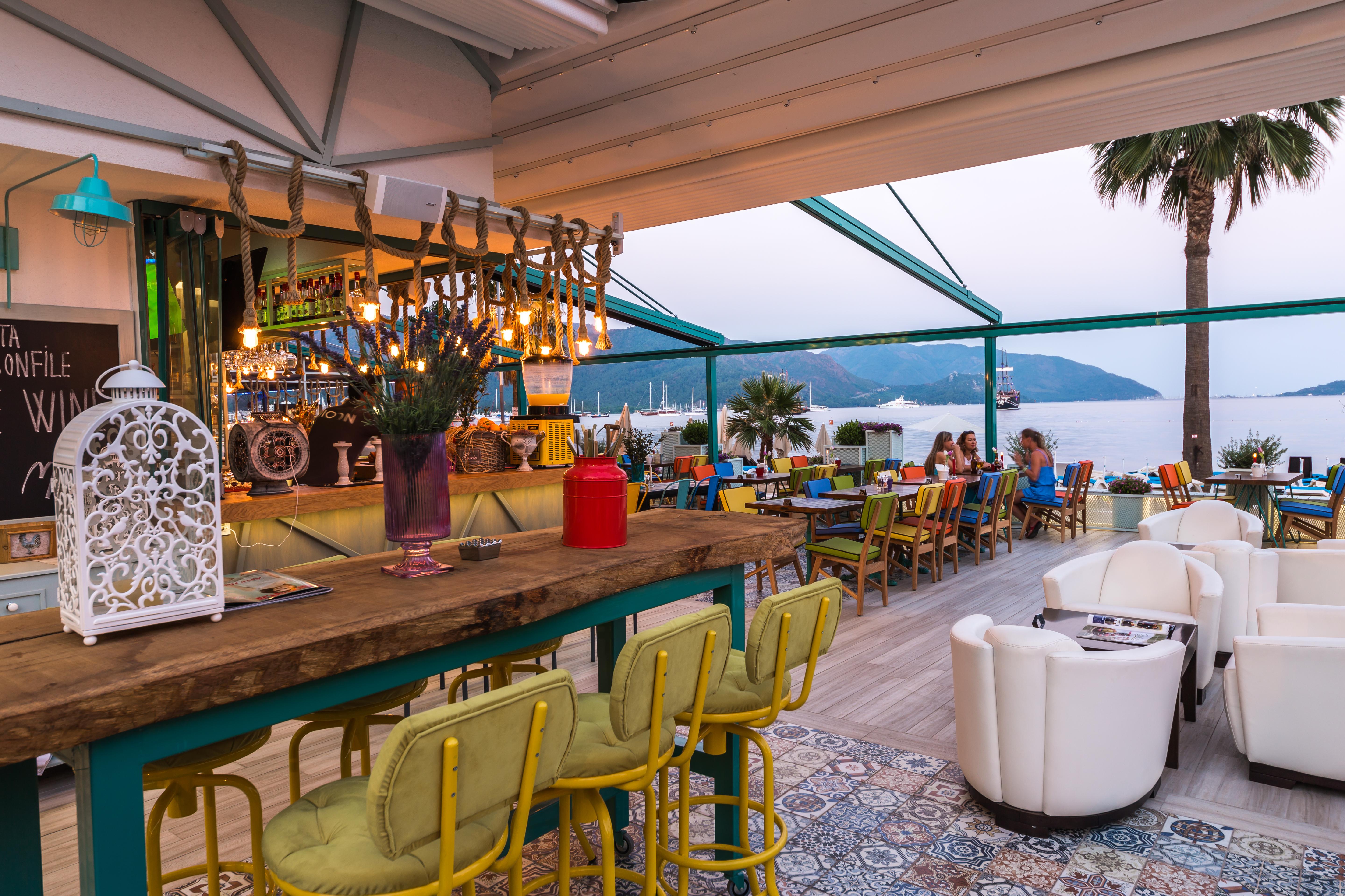 Honeymoon Beach - фото