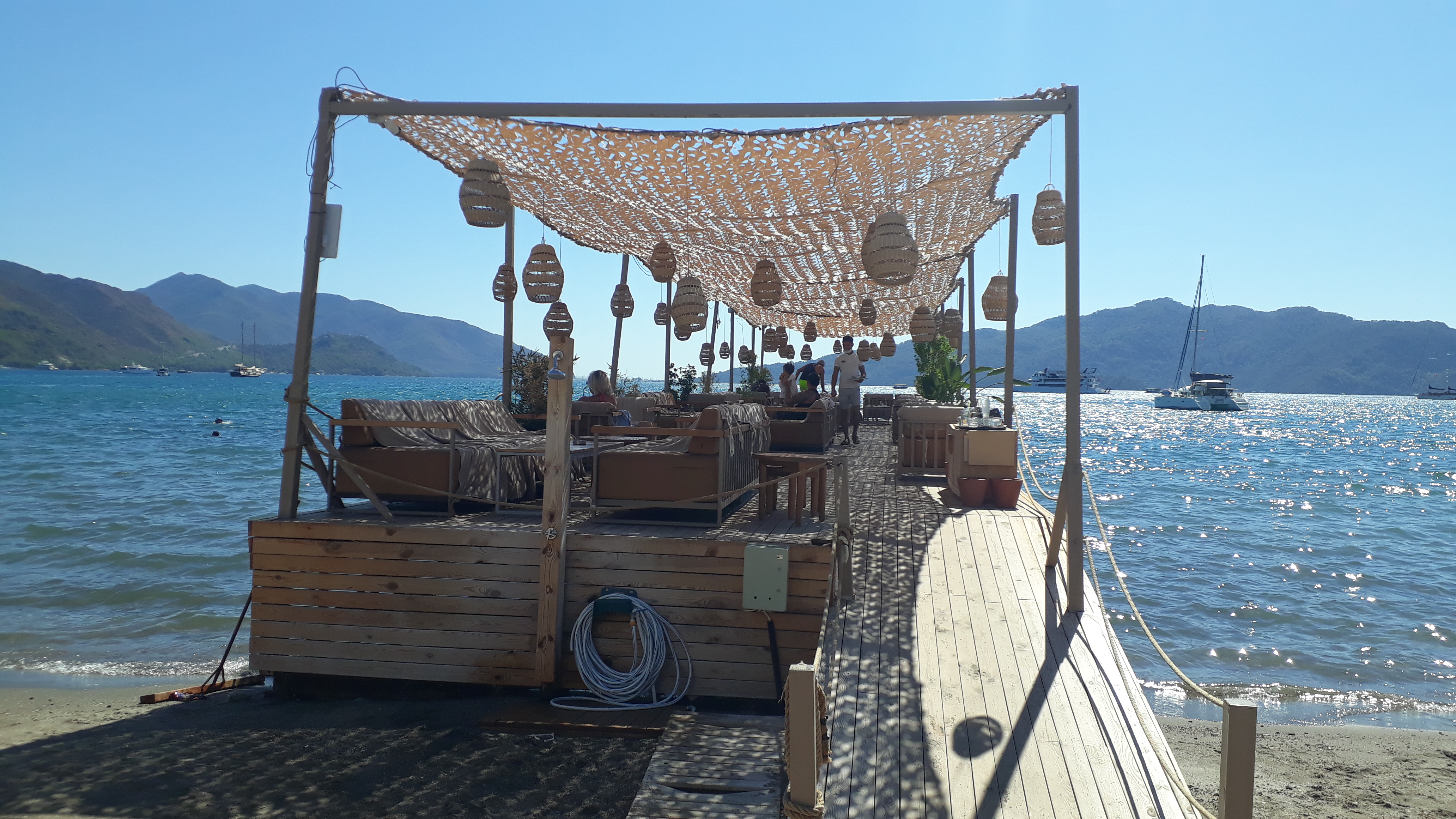 Honeymoon Beach - фото