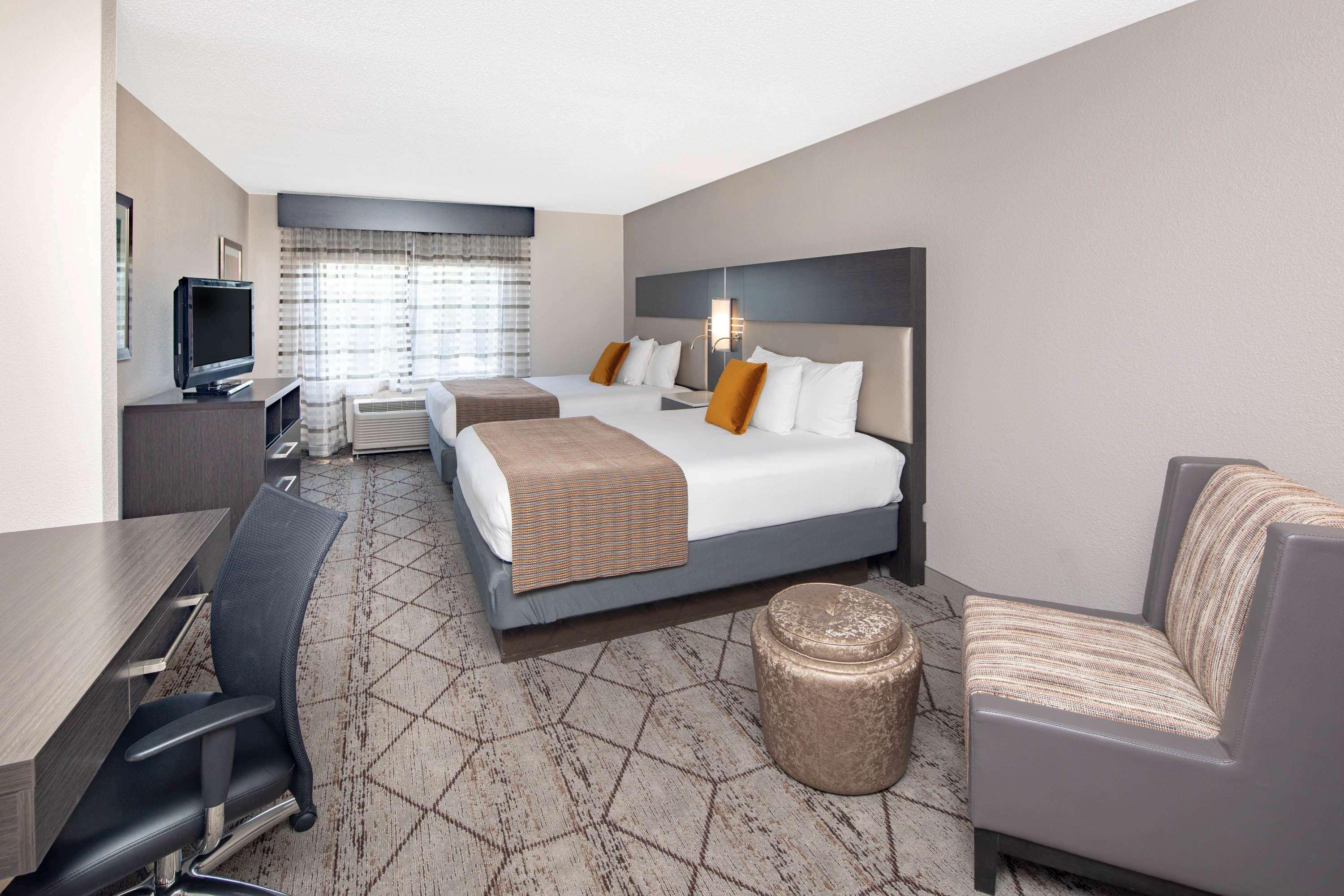 Wingate By Wyndham Greenville Airport