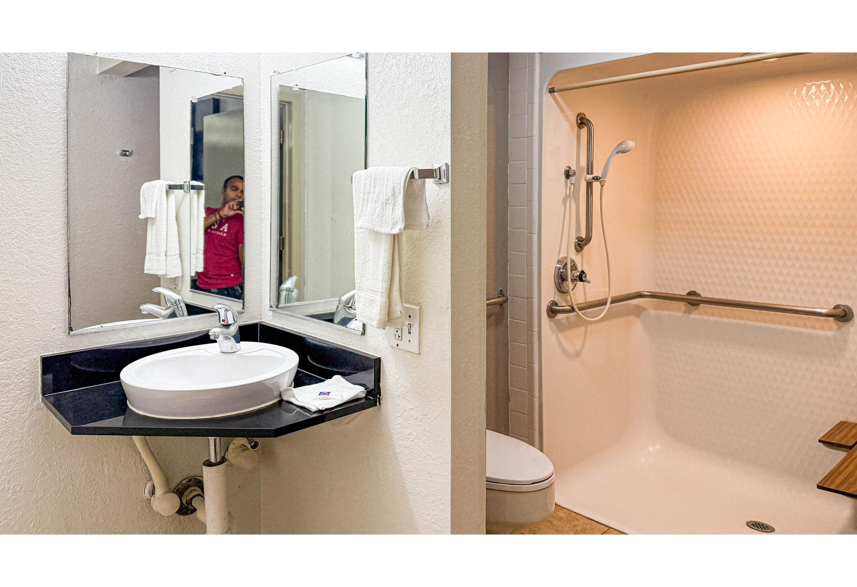 Quad room, kitchen